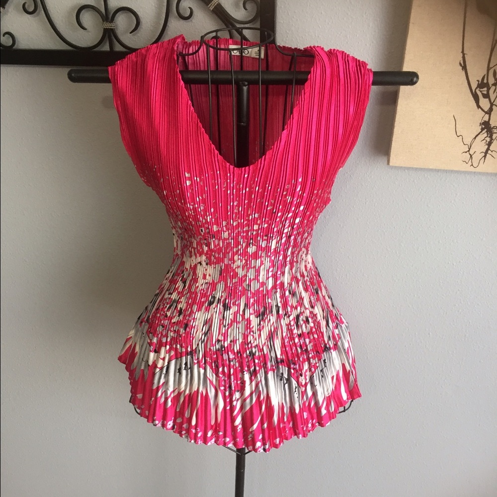 Accordion blouse