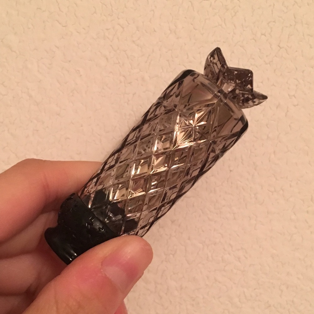 Anna Sui lipstick 302