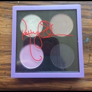 Mac Kelly Osborne eyeshadow