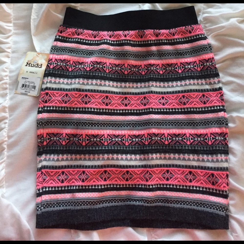 💕 NWT knit skirt