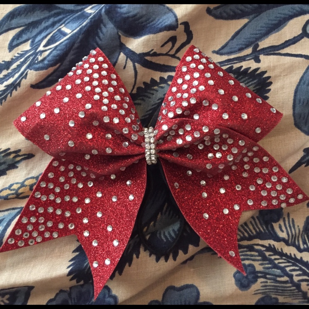 Cheer bow!