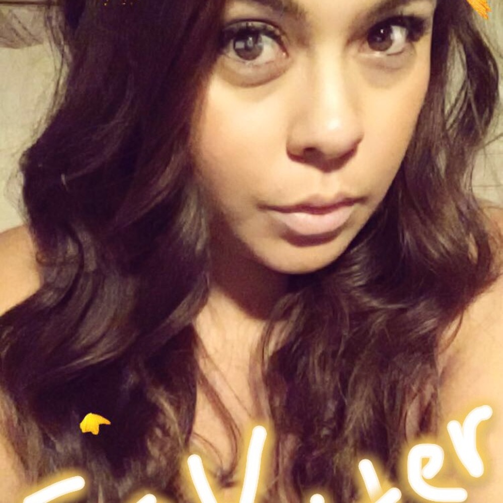 Meet your Posher, Alicia