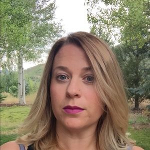 Meet your Posher, Kenzie