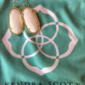 Kendra Scott white with gold earrings
