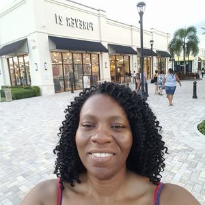 Meet your Posher, Marla