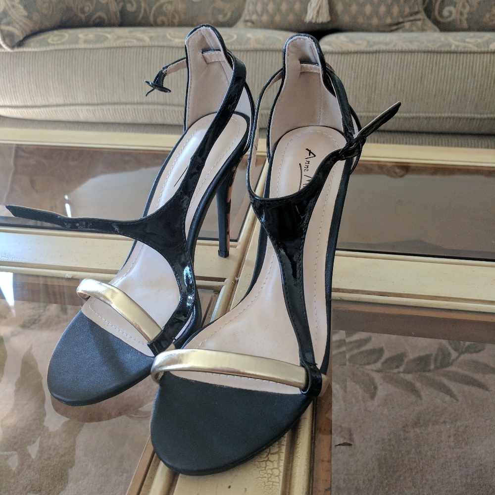 Shoes - Picture 4 of 4