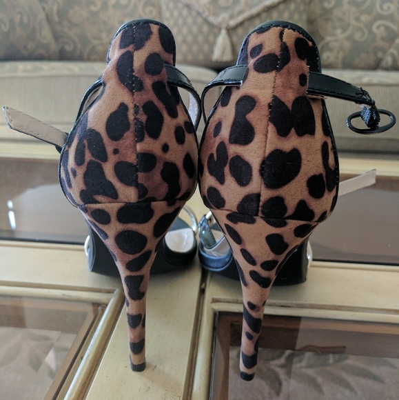 Shoes - Picture 2 of 4