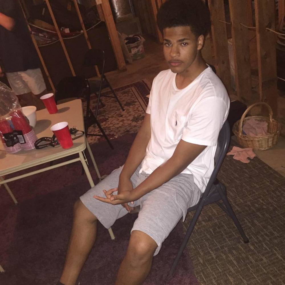 Meet your Posher, Shamir