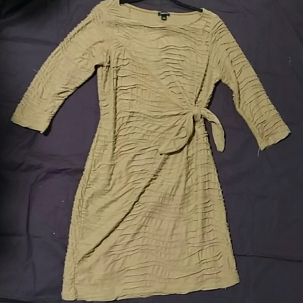 **SOLD** Forever 21 tan bodycon dress!