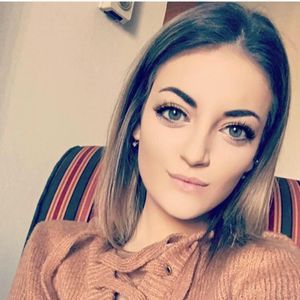Meet your Posher, Alexandra