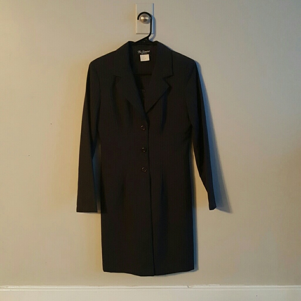 Dress suit
