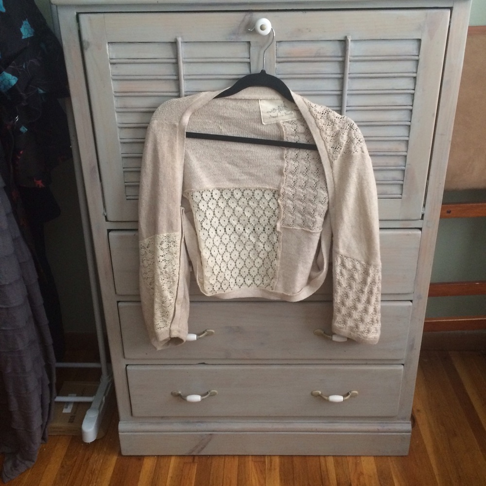 Asymmetrical Anthropologie Lace Cream Shrug
