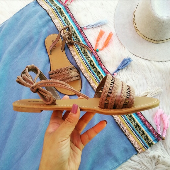 //The Topanga// Taupe braided lace up Sandals - Picture 3 of 5