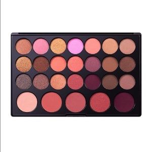 💥Blush Neutrals Eyeshadow & Blush Palette