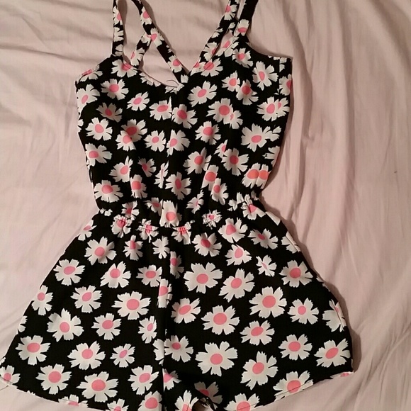 Romper - Picture 1 of 1