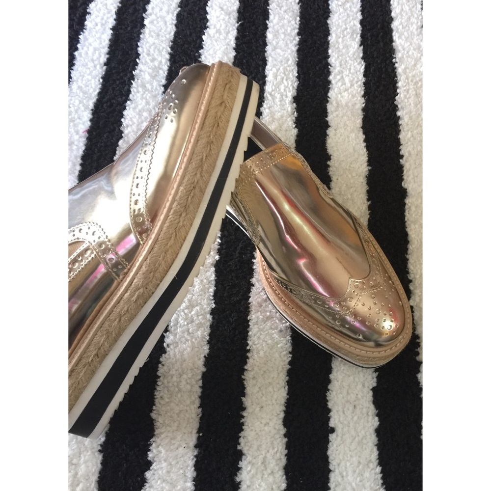 Zara Woman/Gold - Picture 3 of 4