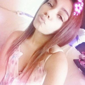 Meet your Posher, Renaa