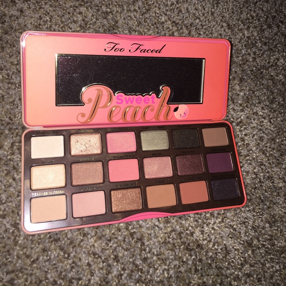 Too Faced Sweet Peach Palette