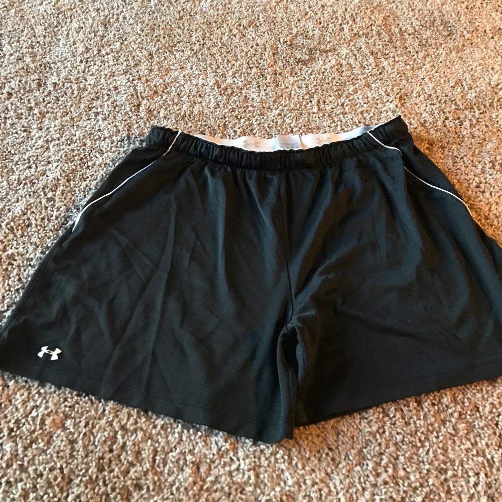 Under armour shorts size xl