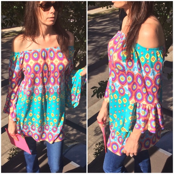 Tops - 📣 Liquidation 📣 SMALL Bell Sleeve  Tunic