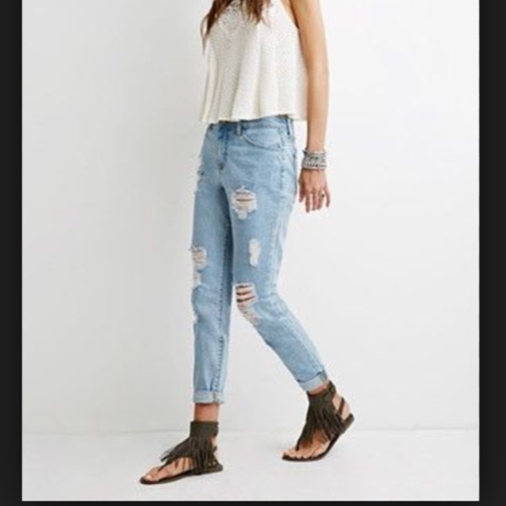 Forever 21 Destroyed Boyfriend/Skinny Jean Size 26