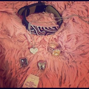 Lia Sophia bundle with 2 bonus slider charms!!!