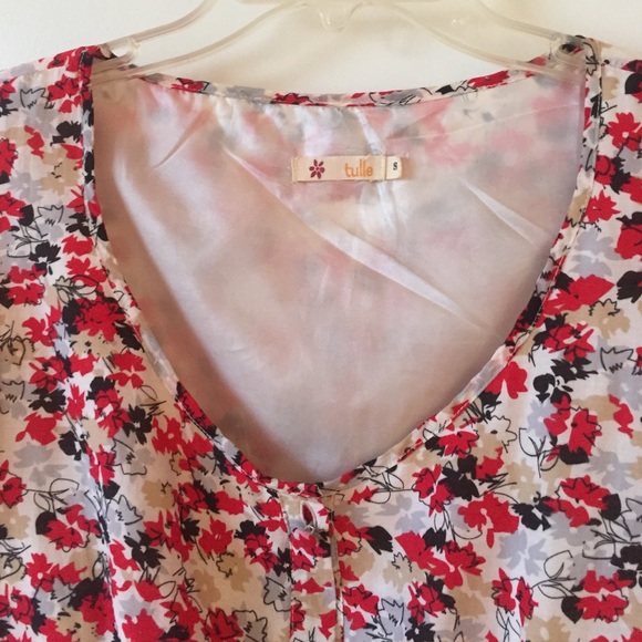 Size Small floral, lined dress by Tulle - Picture 2 of 4