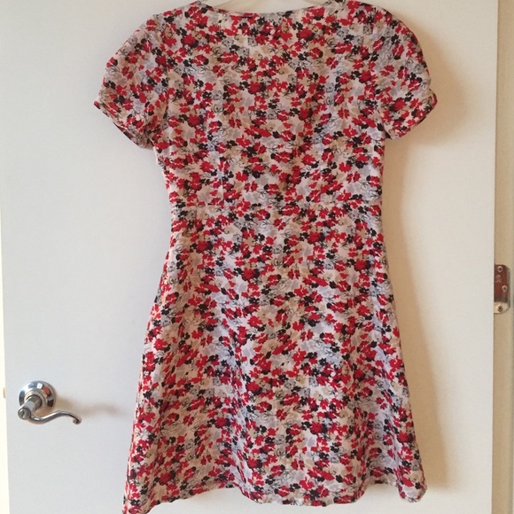 Size Small floral, lined dress by Tulle - Picture 3 of 4