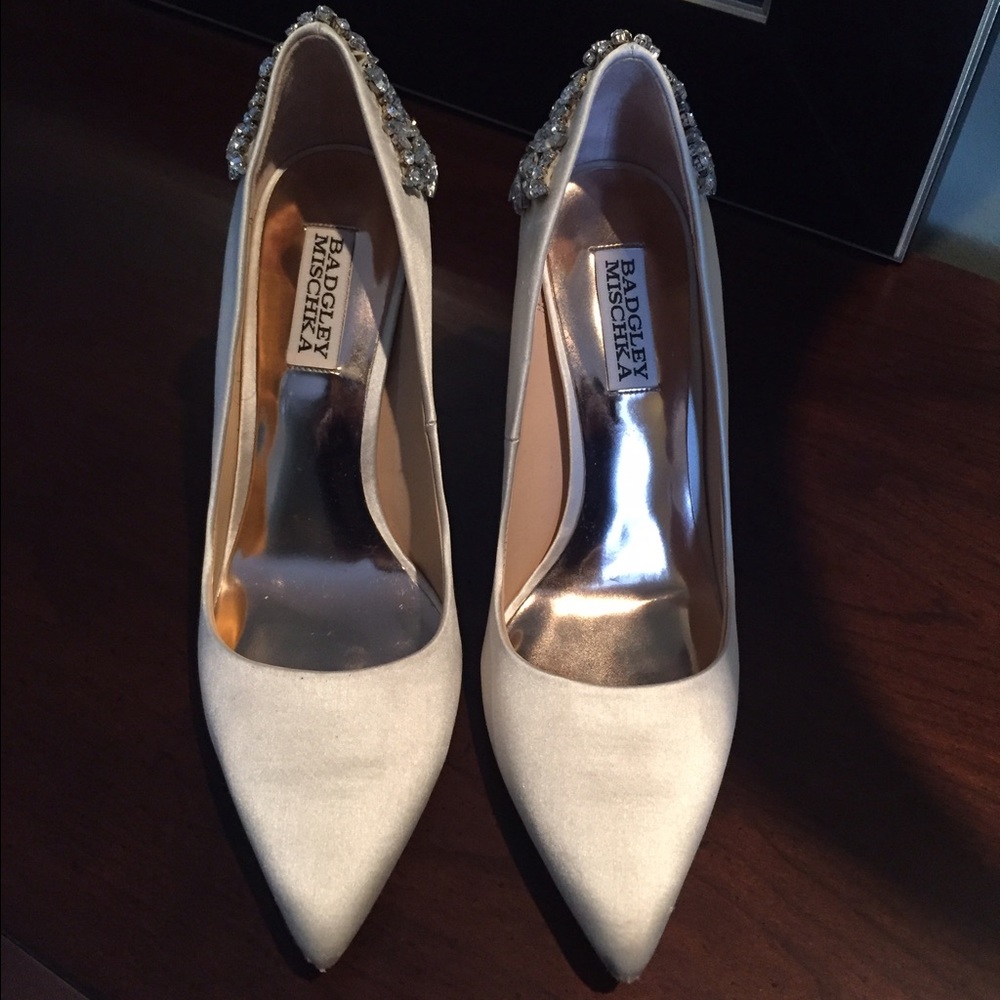Bagdley Mischka Pumps