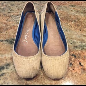 Women's used size 7 canvas one for one TOMS