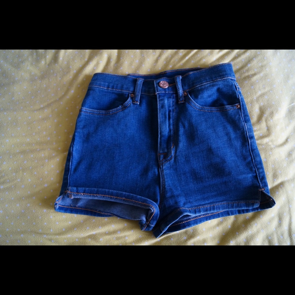 High Waisted BDG Shorts size 24