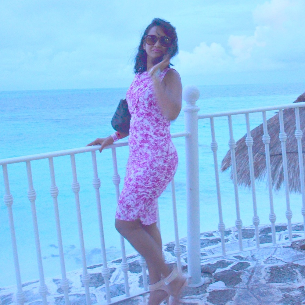 White and pink floral dress. Spring essentials!!!