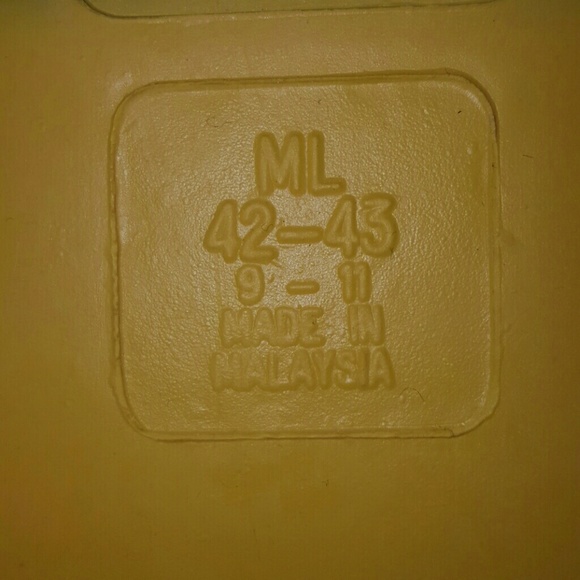 Swimming Fins - Picture 2 of 2