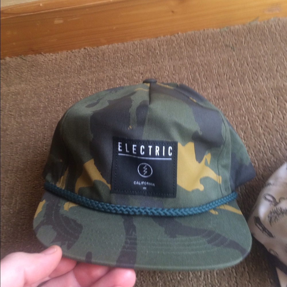 NWT Electric hat bundle - Picture 2 of 4