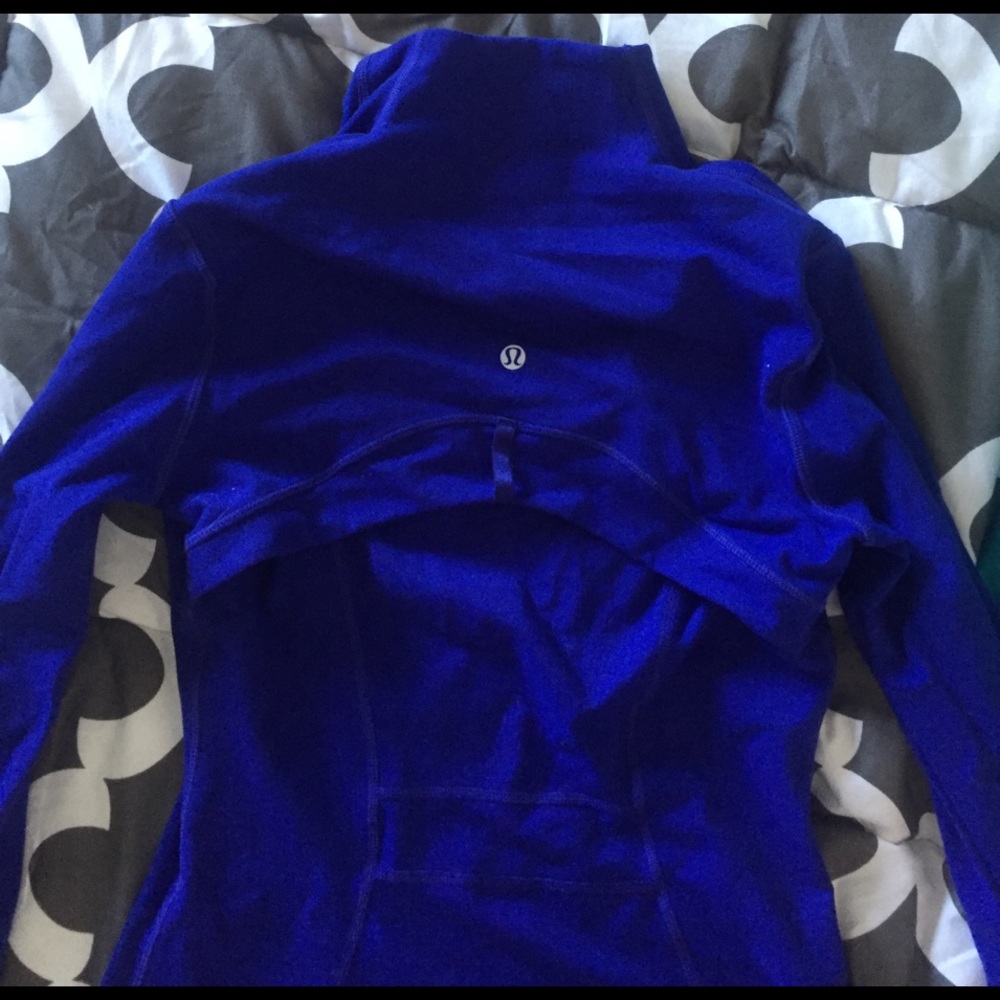 Lululemon tight fitting jacket