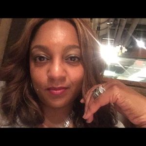 Meet your Posher, Timitra