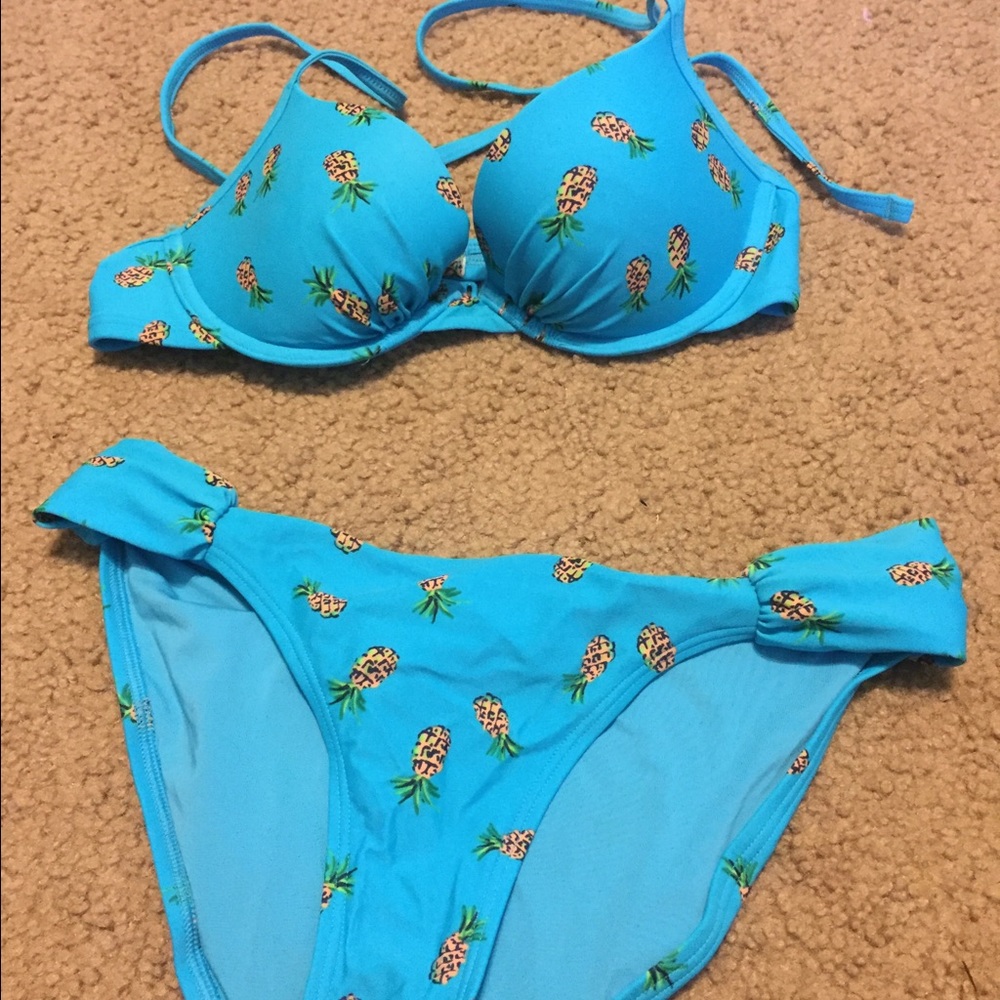Beautiful Aerie Pineapple Bikini Set