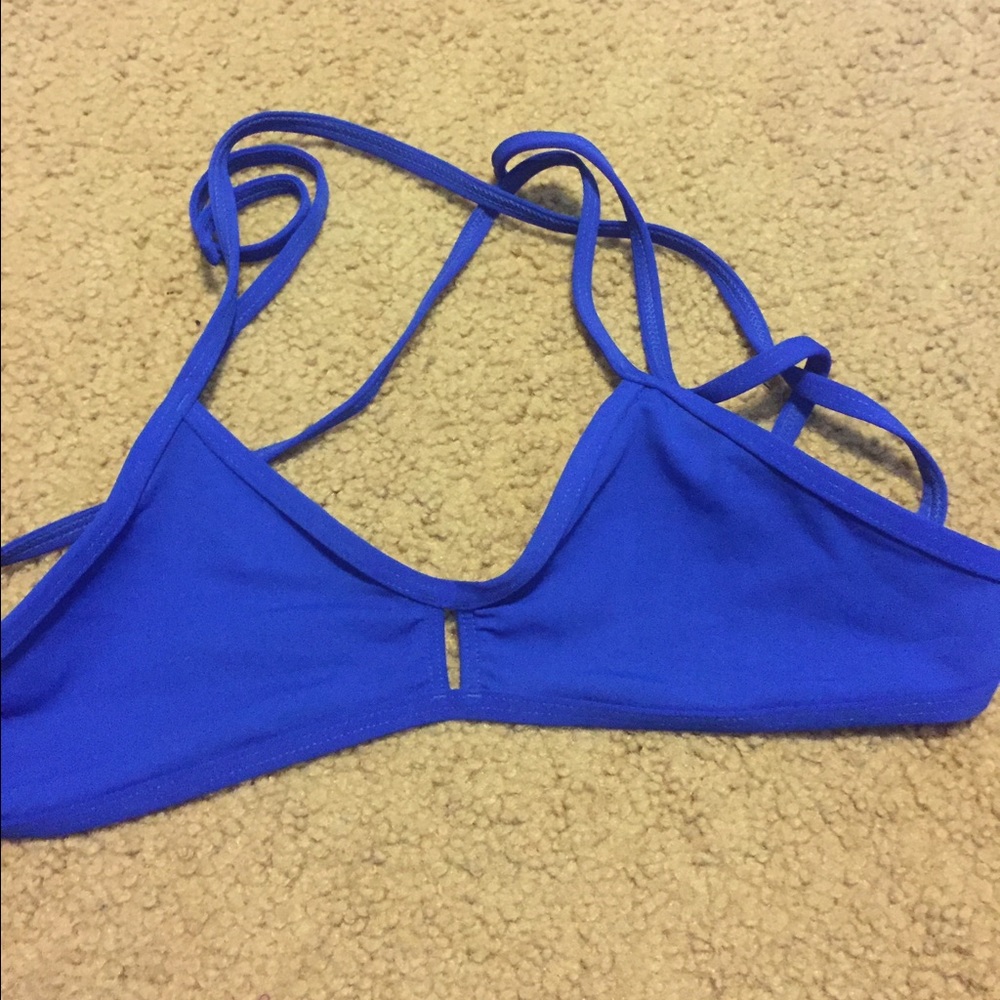 Cute Blueberry Jolyn Vent Top! Worn Once!