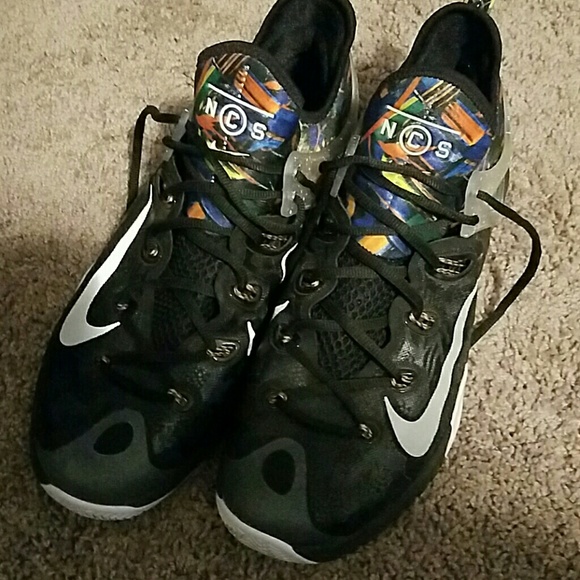 2015 hyperrev size 13 - Picture 1 of 4