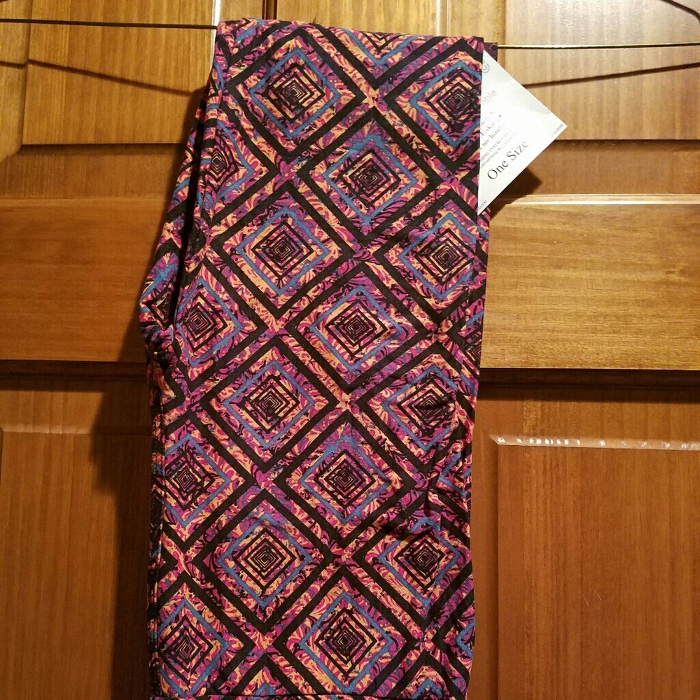 LuLaRoe Logo OS Leggings