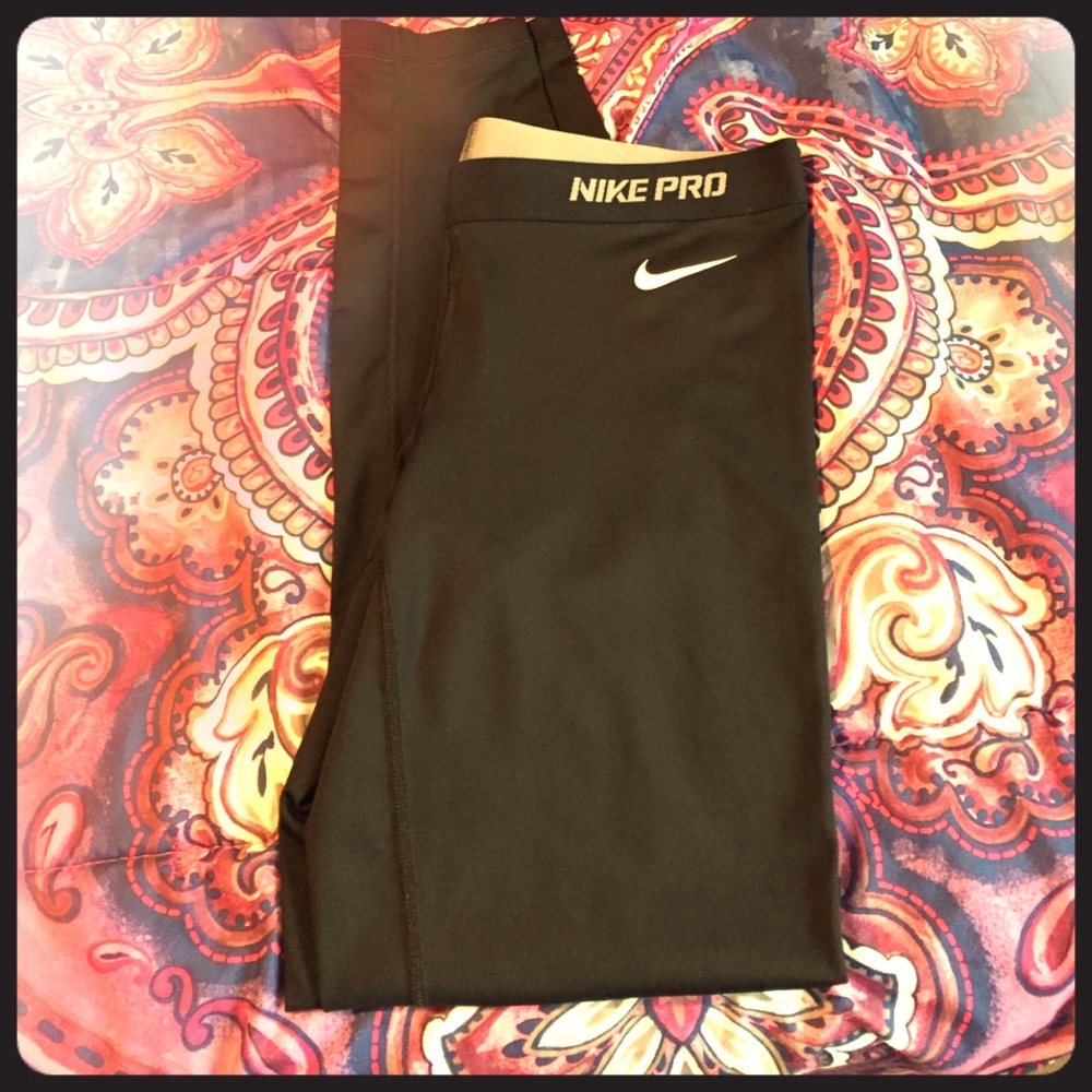 Nike Pro Workout Leggings