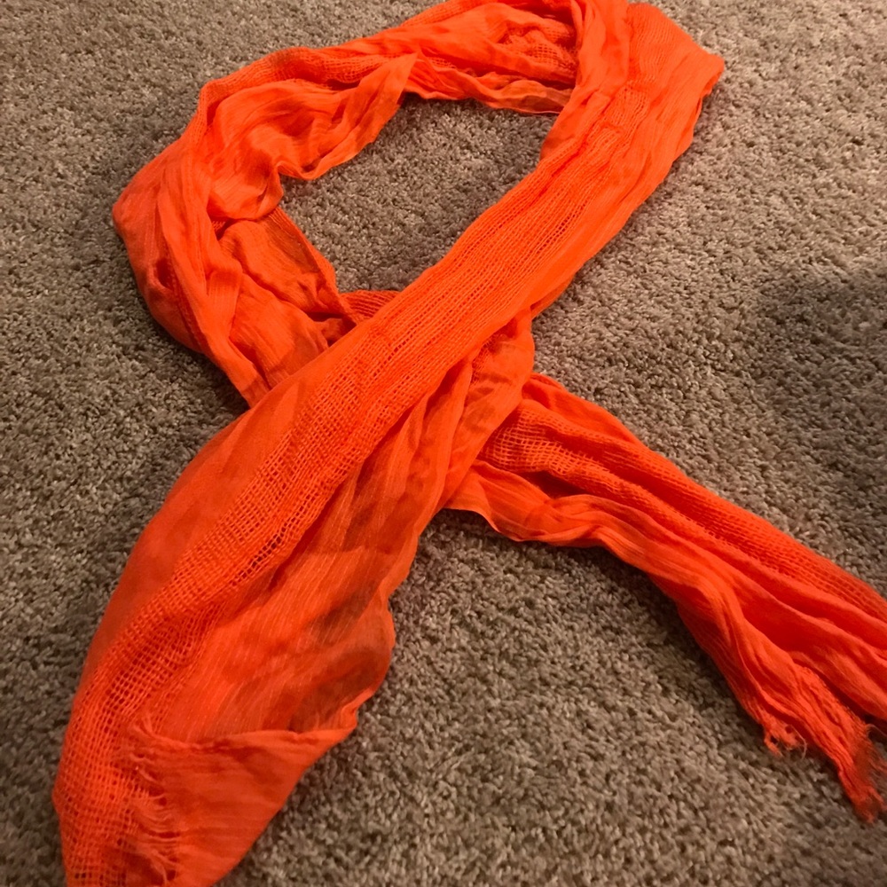 Scarf!