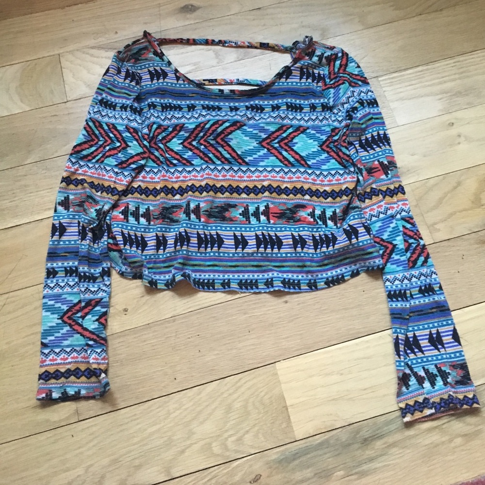 Long-sleeve Crop Top