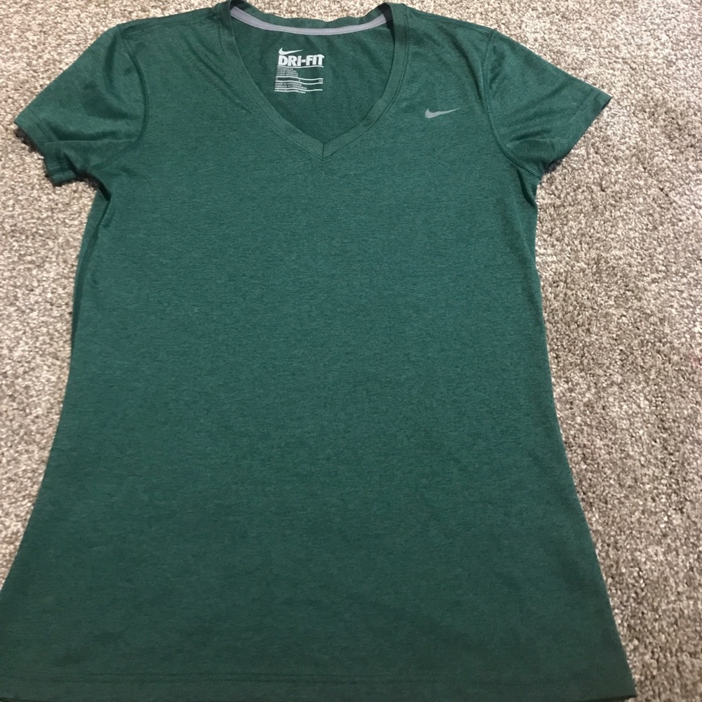Women's Nike dri fit shirt