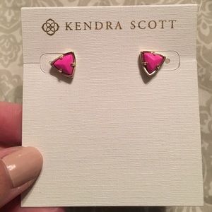 Kendra Scott Magenta Parker studs