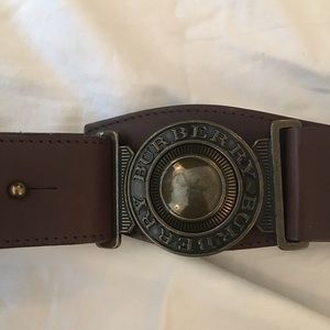 Burberry brown leather belt with round clasp