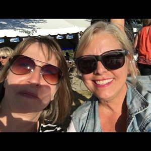 Meet your Posher, Mickie