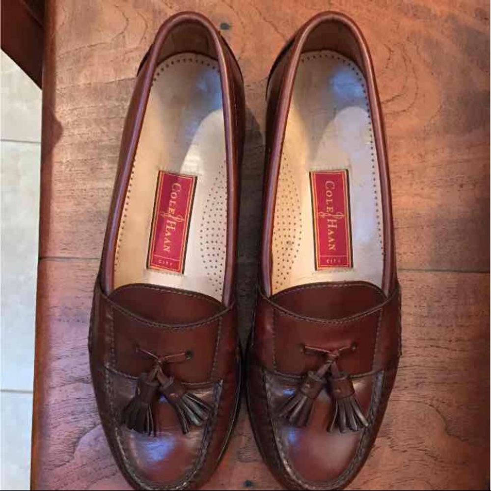 Cole Haan Tassel Loafer 9.5D