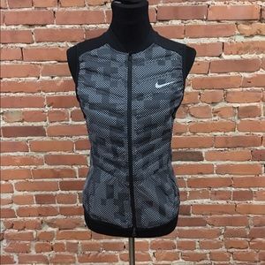 Nike women's high performance vented vest