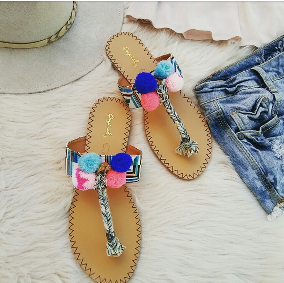 //The Ariel// Blue pom pom Thong Sandal - Picture 4 of 4